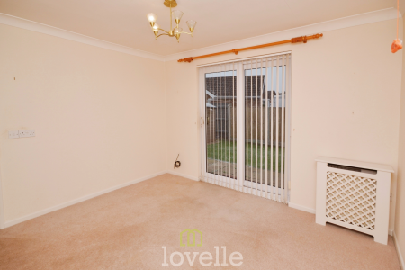 2 bedroom Semi-detached bungalow for sale in Meadow View, Cleethorpes, DN35