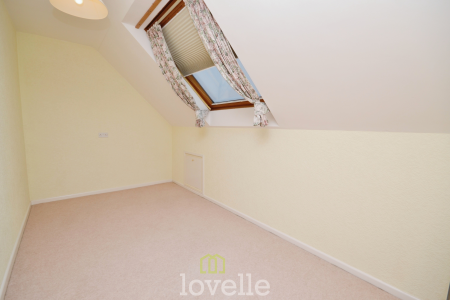 2 bedroom Semi-detached bungalow for sale in Meadow View, Cleethorpes, DN35