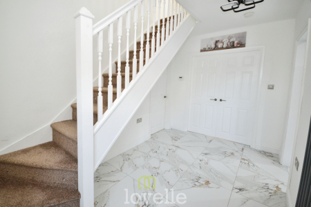 5 bedroom Detached house for sale in Poplars Close, New Waltham, DN36