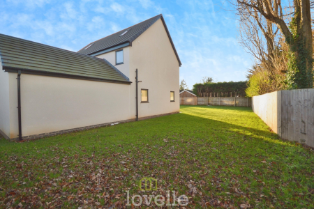 5 bedroom Detached house for sale in Poplars Close, New Waltham, DN36