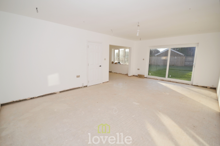 5 bedroom Detached house for sale in Poplars Close, New Waltham, DN36