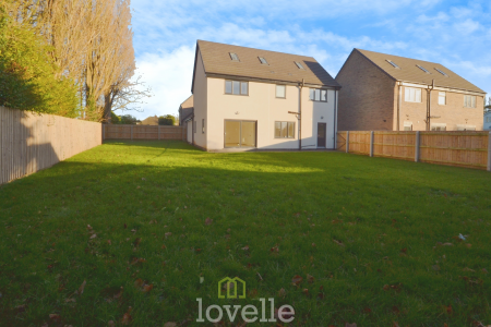 5 bedroom Detached house for sale in Poplars Close, New Waltham, DN36