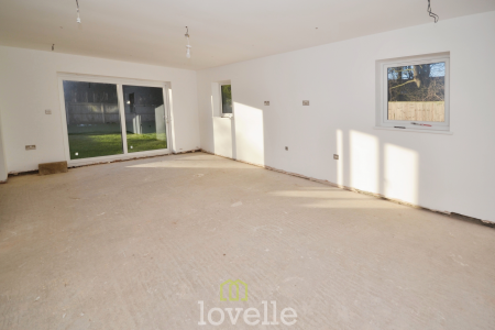 5 bedroom Detached house for sale in Poplars Close, New Waltham, DN36