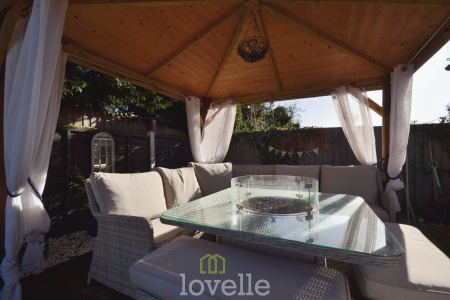 5 bedroom Detached house for sale in St Johns Gate, Tetney, DN36