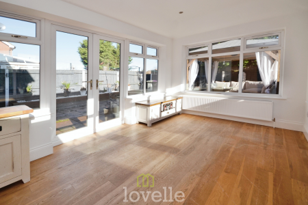 5 bedroom Detached house for sale in St Johns Gate, Tetney, DN36