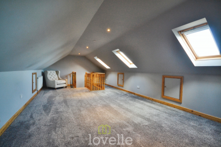 5 bedroom Detached house for sale in St Johns Gate, Tetney, DN36