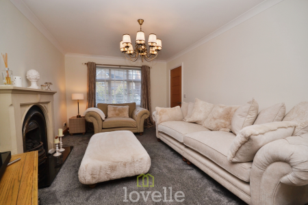 5 bedroom Detached house for sale in St Johns Gate, Tetney, DN36