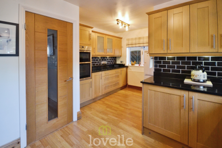 5 bedroom Detached house for sale in St Johns Gate, Tetney, DN36