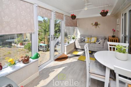 3 bedroom Semi-detached bungalow for sale in St Lukes Grove, Humberston, DN36