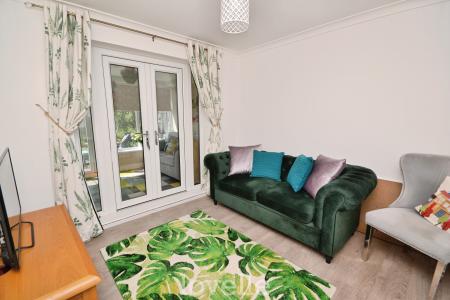 3 bedroom Semi-detached bungalow for sale in St Lukes Grove, Humberston, DN36