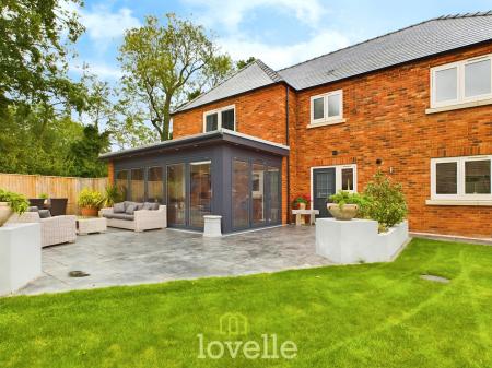 4 bedroom Detached house for sale in Stable Mews, Tetney, DN36