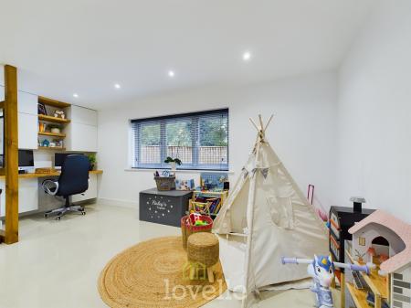 4 bedroom Detached house for sale in Stable Mews, Tetney, DN36