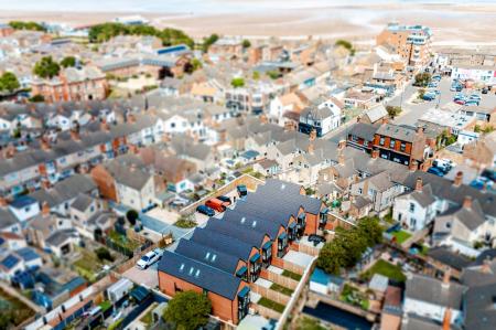 2 bedroom Town house for sale in Stable Mews, Cleethorpes, DN35