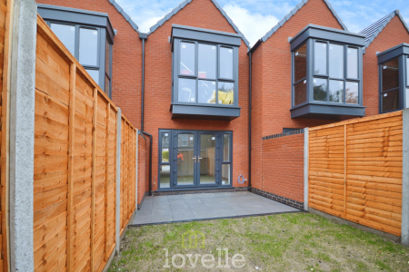 2 bedroom Town house for sale in Stable Mews, Cleethorpes, DN35