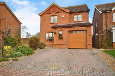 3 bedroom Detached house for sale in Swaby Close, Marshchapel, DN36