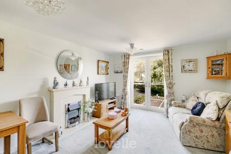 1 bedroom Apartment for sale in Taylors Avenue, Cleethorpes, DN35