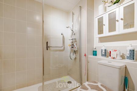 1 bedroom Apartment for sale in Taylors Avenue, Cleethorpes, DN35