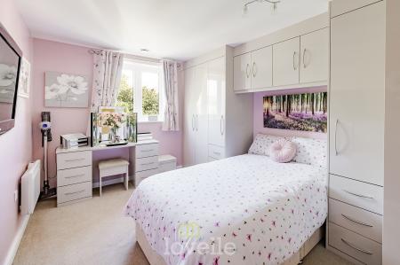 1 bedroom Apartment for sale in Taylors Avenue, Cleethorpes, DN35