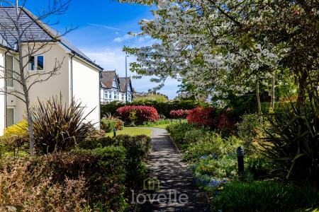 1 bedroom Apartment for sale in Taylors Avenue, Cleethorpes, DN35