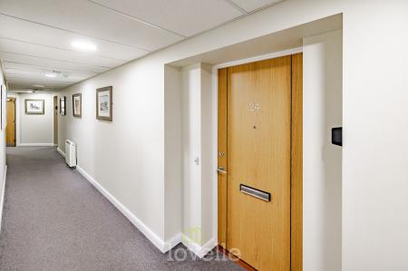 1 bedroom Apartment for sale in Taylors Avenue, Cleethorpes, DN35