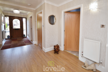 3 bedroom Bungalow for sale in Tetney Road, Humberston, DN36