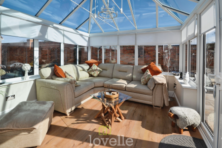 3 bedroom Bungalow for sale in Tetney Road, Humberston, DN36