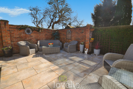 3 bedroom Bungalow for sale in Tetney Road, Humberston, DN36