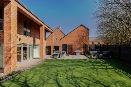 4 bedroom Detached house for sale in The Birches, Humberston, DN36