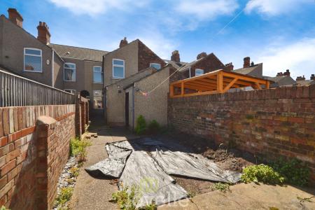 3 bedroom Terraced House for sale in Tiverton Street, Cleethorpes, DN35