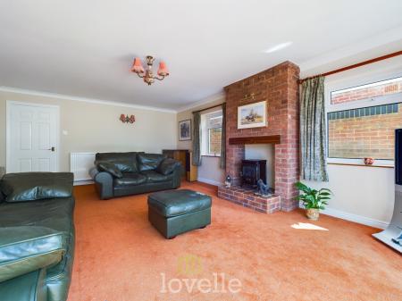 4 bedroom Detached house for sale in Walk Lane, Humberston, DN36
