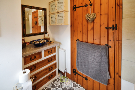 2 bedroom Cottage for sale in Whitehall Country Cottages, Cleethorpes, DN35
