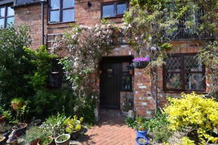2 bedroom Cottage for sale in Whitehall Country Cottages, Cleethorpes, DN35