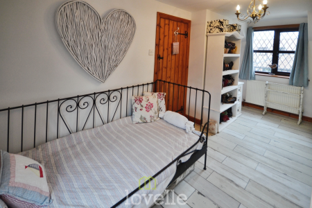 2 bedroom Cottage for sale in Whitehall Country Cottages, Cleethorpes, DN35
