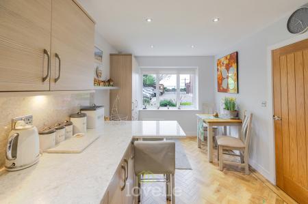 3 bedroom Semi-detached house for sale in Winter Gardens Close, Cleethorpes, DN35