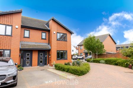 3 bedroom Semi-detached house for sale in Winter Gardens Close, Cleethorpes, DN35