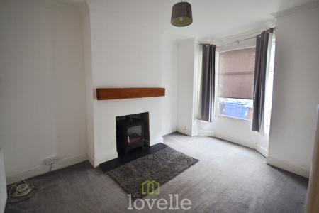 2 bedroom Terraced House for sale in Rowston Street, Cleethorpes, DN35