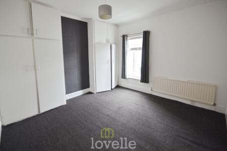 2 bedroom Terraced House for sale in Rowston Street, Cleethorpes, DN35