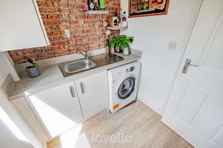 4 bedroom Detached house for sale in Alder Avenue, Humberston, DN36