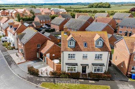 4 bedroom Detached house for sale in Alder Avenue, Humberston, DN36
