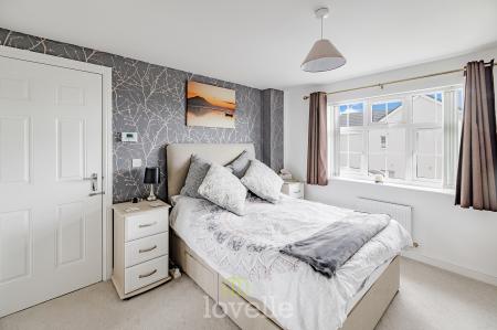 4 bedroom Detached house for sale in Alder Avenue, Humberston, DN36