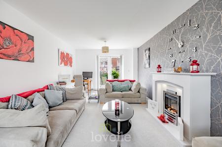 4 bedroom Detached house for sale in Alder Avenue, Humberston, DN36