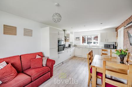 4 bedroom Detached house for sale in Alder Avenue, Humberston, DN36