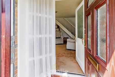 2 bedroom Semi-detached bungalow for sale in Meadow View, Cleethorpes, DN35