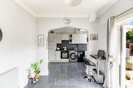 3 bedroom Semi-detached house for sale in Queens Parade, Cleethorpes, DN35