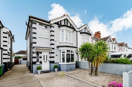 3 bedroom Semi-detached house for sale in Queens Parade, Cleethorpes, DN35