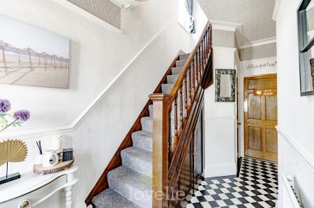 3 bedroom Semi-detached house for sale in Queens Parade, Cleethorpes, DN35