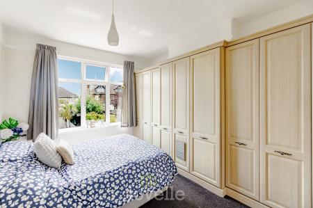 3 bedroom Semi-detached house for sale in Queens Parade, Cleethorpes, DN35