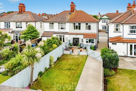 3 bedroom Semi-detached house for sale in Queens Parade, Cleethorpes, DN35