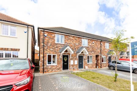 2 bedroom End of terrace house for sale in Baatsfjord Close, New Waltham, DN36