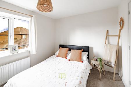 2 bedroom End of terrace house for sale in Baatsfjord Close, New Waltham, DN36